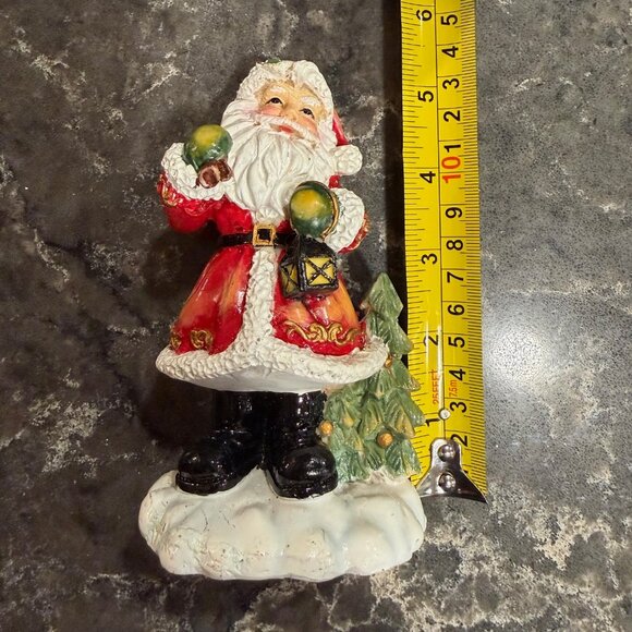 Christmas Santa Winter Figure Statue - Picture 5 of 5